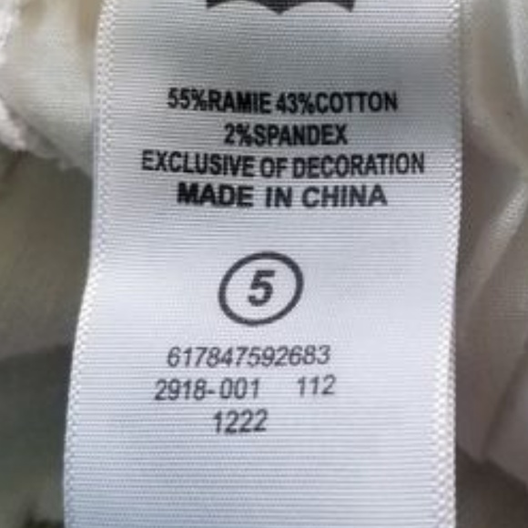 Levi's Rolled Hem White Denim Shorts Size 5 - Picture 7 of 8